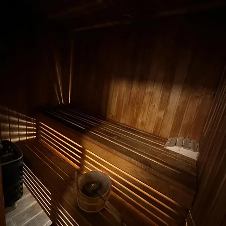 Διαμέρισμα Beautiful With Sauna *